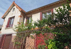 Paris Country Villa