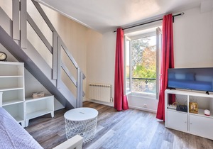 Paris Gare du Nord - Stade de France - Casino, Lake & Thalasso 12min