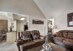 Park Place 304C Apartment