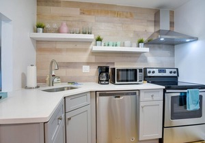 Partial Ocean View @ Sandpiper Cove - Netflix included