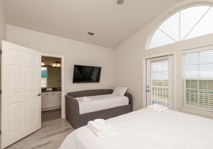 Pathway to the Sea T828