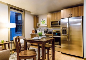 Peaceful 1 Bed Travel Apartment with High Speed WiFi