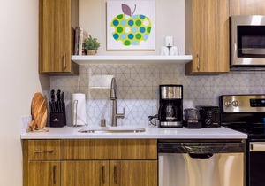 Peaceful 1 Bed Travel Apartment with High Speed WiFi