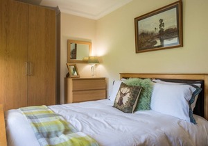 Peaceful-Honeysuckle Scottish Cottage with Hot Tub