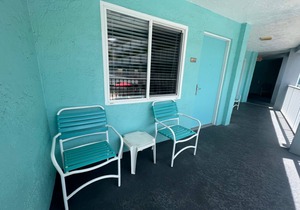Pelican Pointe 215:Walk to Beach~Pool~Free Parking