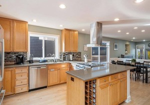 Perch - Phinney Guest House: Spacious 3BR | Downtown Fremont | Parking