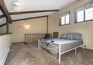 Perfect Family Getaway @ The Village at Camelback!