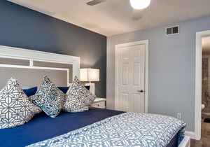 PERFECT vacation in a relaxing one bedroom with a KING size bed!
