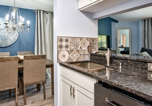 PERFECT vacation in a relaxing one bedroom with a KING size bed!
