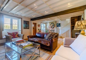Pet friendly 3 bedroom Cotswold holiday cottage in Lechlade - Railway Cottage