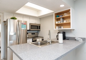 Pet-Friendly Beachside Condo | Modern Finishes, Dune Views & Heated Pool