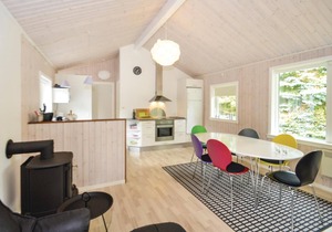 Pet friendly home in Væggerløse with sauna