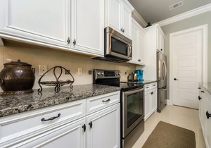 Pet Friendly ~ Water View ~ 2 Golf Carts