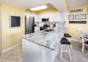 PI 406: Sunset Shores - Take A Look! Perfect Beach Retreat with Beach Service