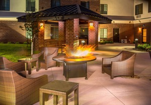 Pool, Gym, Business Center Access. Free Breakfast Buffet Every Day!