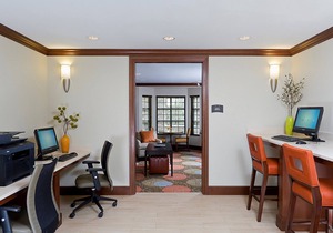Pool & Hot Tub. Great King Suite!