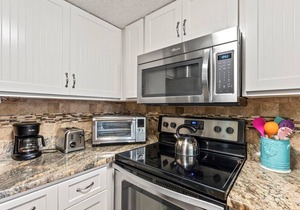 Poolside 2BR Condo in Oceanfront Resort - Sleeps 6, Steps to Beach