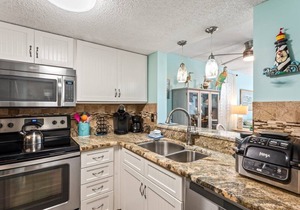 Poolside 2BR Condo in Oceanfront Resort - Sleeps 6, Steps to Beach