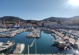 Port-Vendres - T2 climatisé avec parking privatif - FR-1-309-10