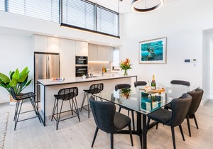 Premium Beachside apartment living in Coogee- E7