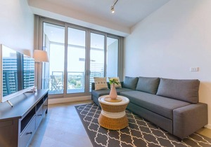 Pride Fawkner Apt Bay-view 5 Free PARKING+POOL Netflix & Foxtel