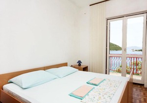 Prozurska Luka Villa Sleeps 8