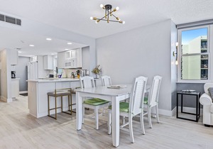 PT501 Ponce de Leon Towers ~ Beachfront Condo