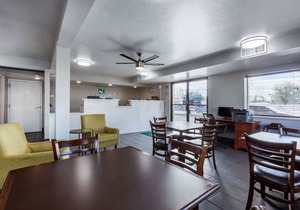 Quality Inn & Suites near Downtown Mesa