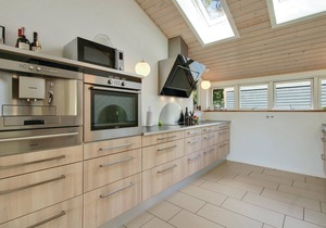 Quality holiday home with three good bedrooms and a large luxury bathroom.