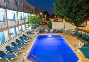 Quality Inn Newark