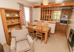 Quaysider's Apartment 9