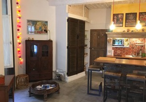 "Quiet" studio historic center Avignon