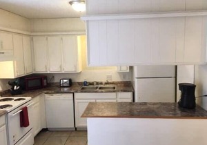 Quiet townhouse close to Fort Sill!