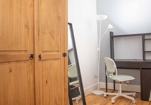 Quire Court Apartments - Apartment QC9 with office