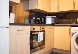 Quire Court Apartments - Apartment QC9 with office