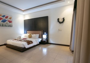 Racca Villa 1 Bedroom in border line Seminyak , Legian