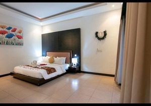 Racca Villa 2 Bedroom in border line Seminyak , Legian