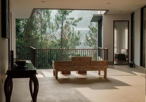 Radiance Hill View Villa 10 bedrooms with a private heated pool and billard