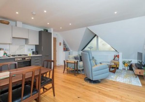 Radiant Penthouse on the Banks of the Thames - Pass the Keys