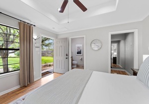 RARE FIND! Private Suite on Country Retreat Covered with Trees PLUS POOL!