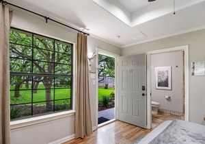 RARE FIND! Private Suite on Country Retreat Covered with Trees PLUS POOL!
