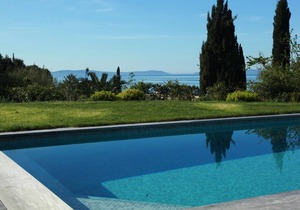 RAYOL CANADEL SUPERB VILLA SEA VIEW HEATED POOL PETANQUE COURT