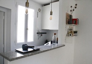 Refined, minimalist design apt near SACRE COEUR