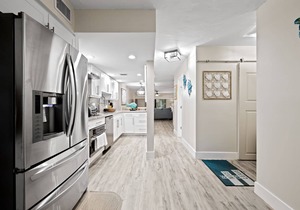 Remodeled Townhome at EBC w/Beach, Pool and more - 20% OFF FOR THE SUMMER!