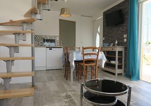 Renovated house with Wifi, garden, 450m from the center of PERROS-GUIREC