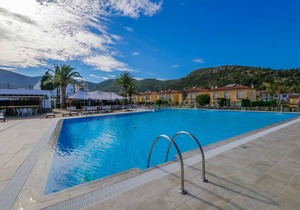 Rescator Resort 109 - One Bedroom Apartment, Sleeps 4