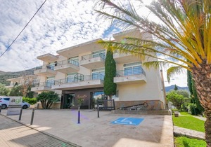 Rescator Resort 210 - One Bedroom Apartment, Sleeps 4