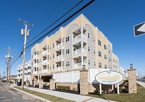 Residence 104S At The Sandcastle Condominiums