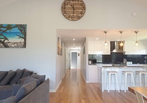 Ritchy at Manyana is a newly built, stylish open plan modern beach house