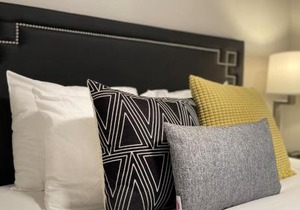 Riverfront Park Travel Apartments